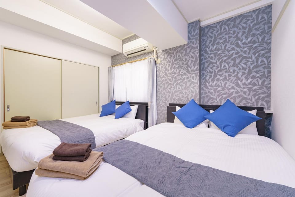 Bedroom, air conditioner