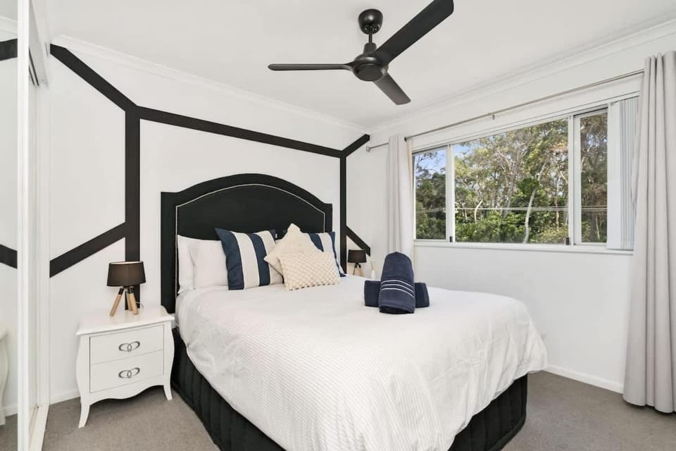 Bay View Rooftop Escape Apartment in Hervey Bay