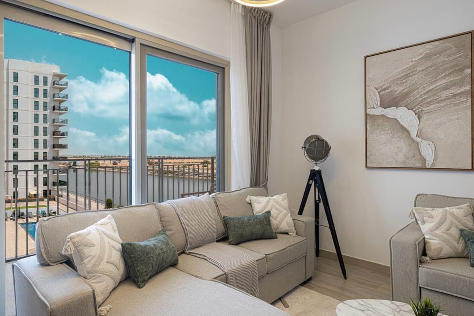 View (from property/room), Balcony/Terrace, Living room