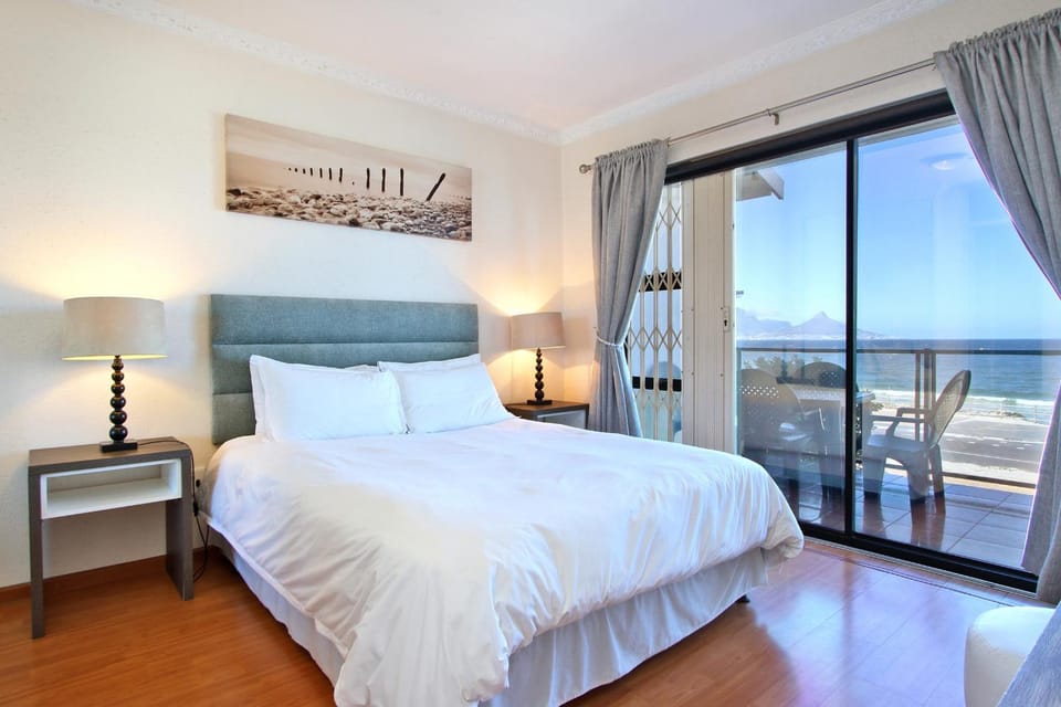 BBQ facilities, Balcony/Terrace, Balcony/Terrace, Beach, Bedroom, Mountain view, Sea view