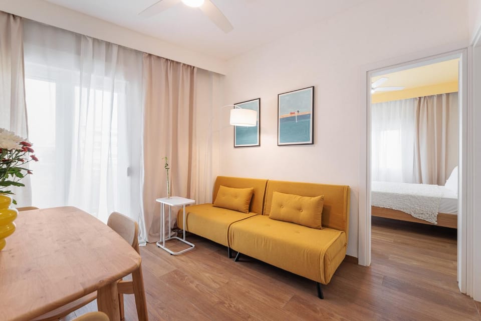 Bed, Living room, Photo of the whole room