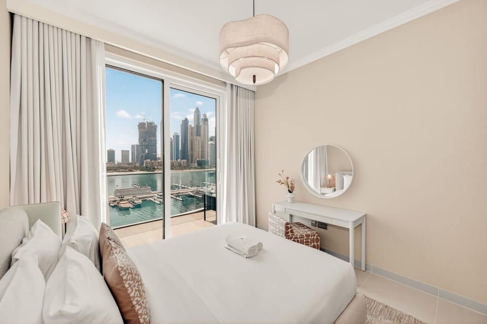 Bed, View (from property/room), Balcony/Terrace, Bedroom