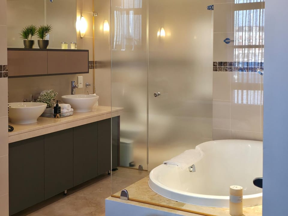 Shower, Bathroom, Bath