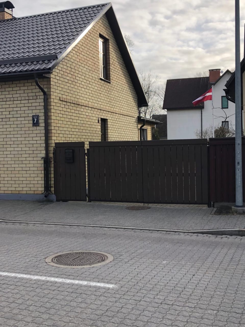 Property building, Street view, Parking
