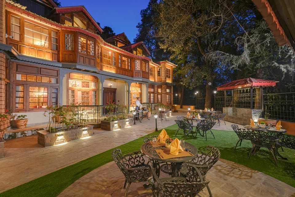 Property building, Restaurant/places to eat