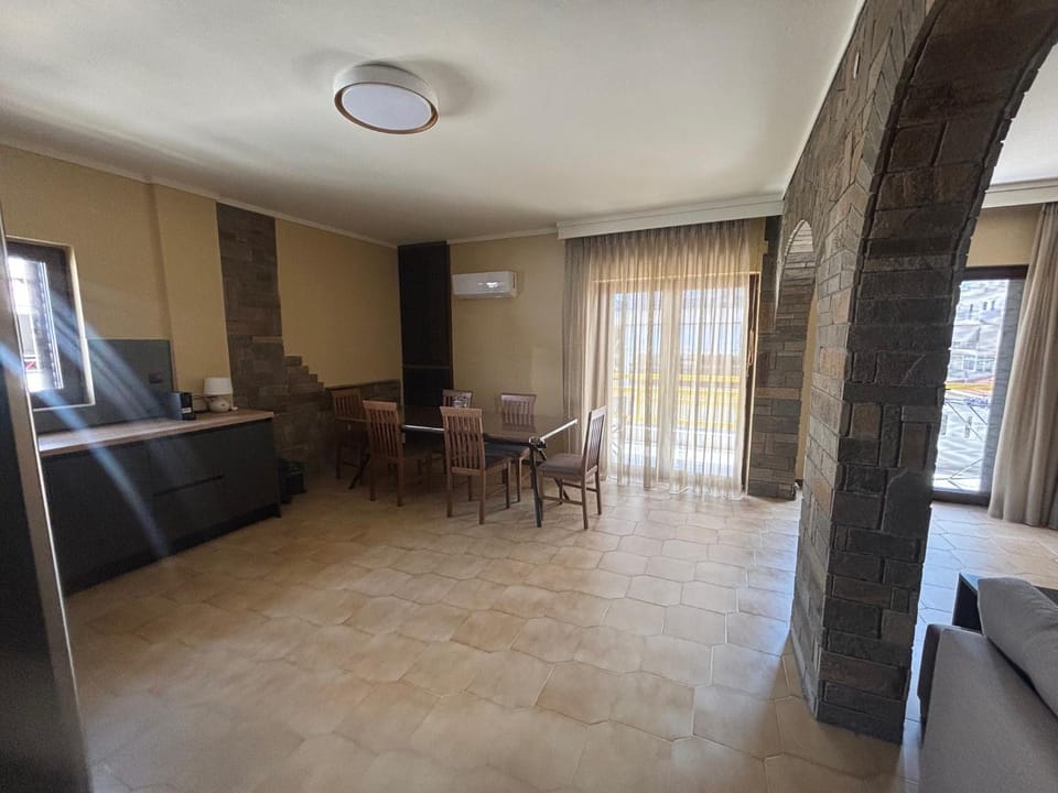 Kitchen or kitchenette, Living room, Dining area