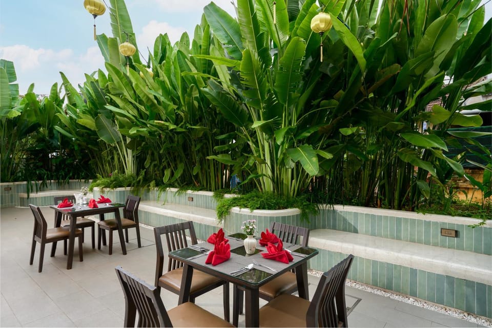 Restaurant/places to eat, Garden