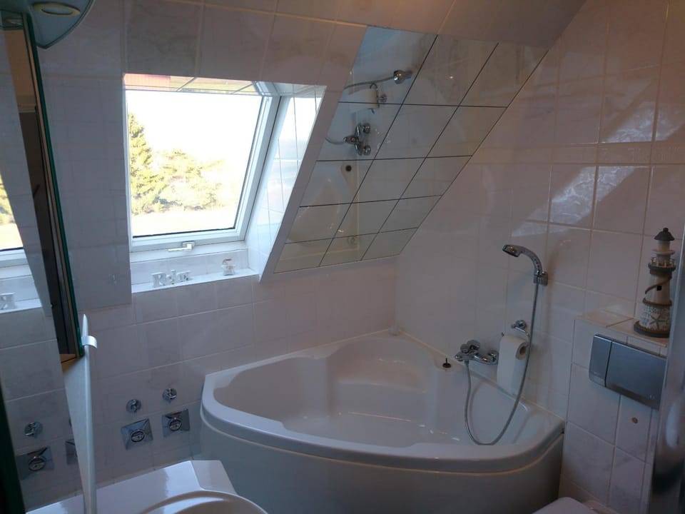 Bathroom, Bath