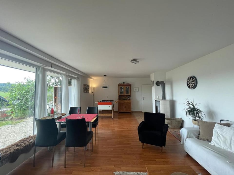 Sehr schöne neu renovierte Ferienwohnung Spechthöhle Apartment in Hochtaunuskreis