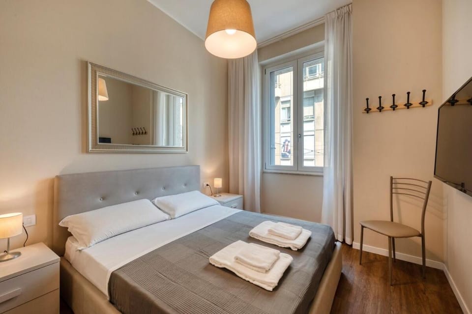 Bed, Photo of the whole room, Bedroom, towels, wardrobe