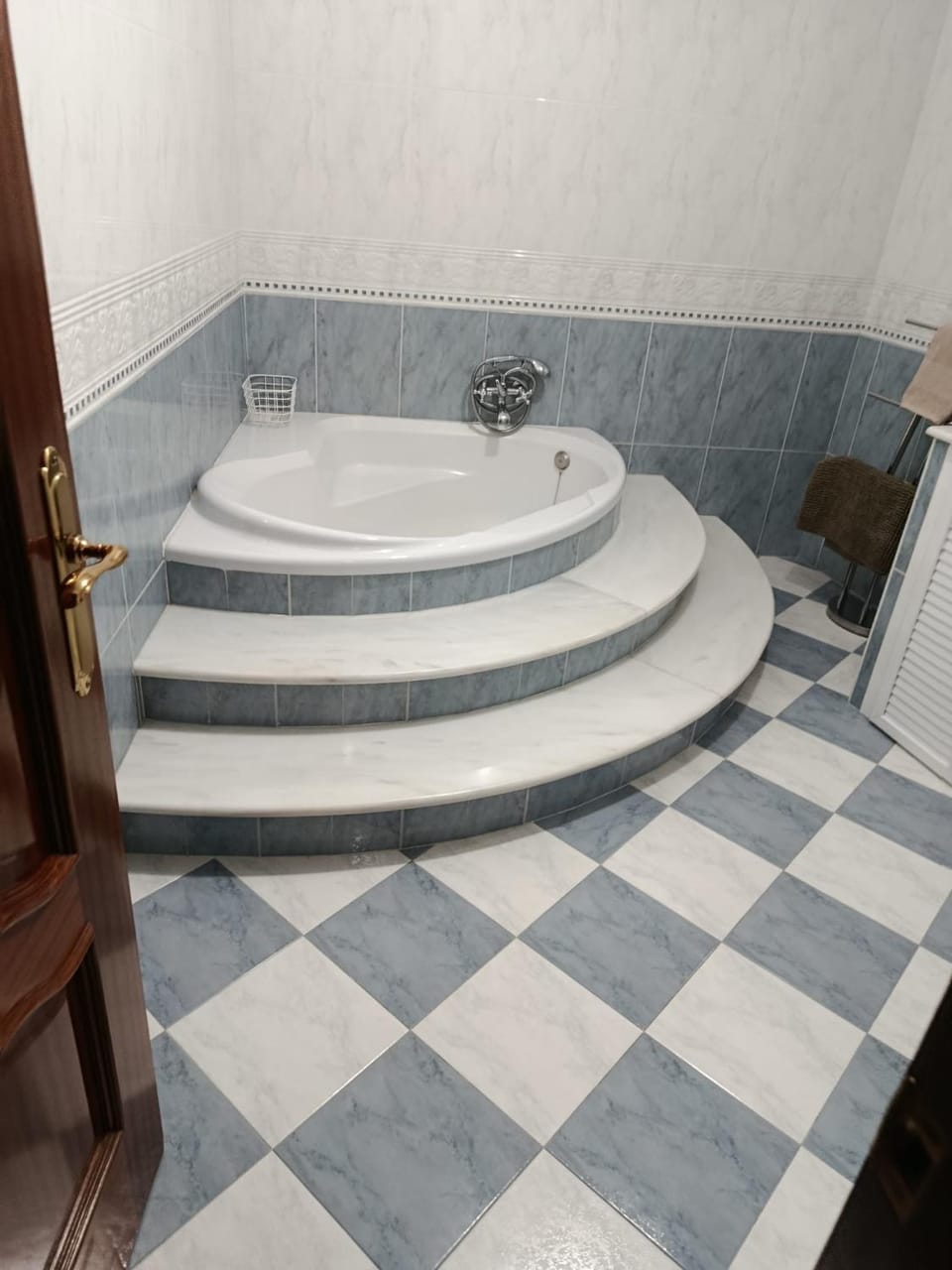 Bathroom, Bath