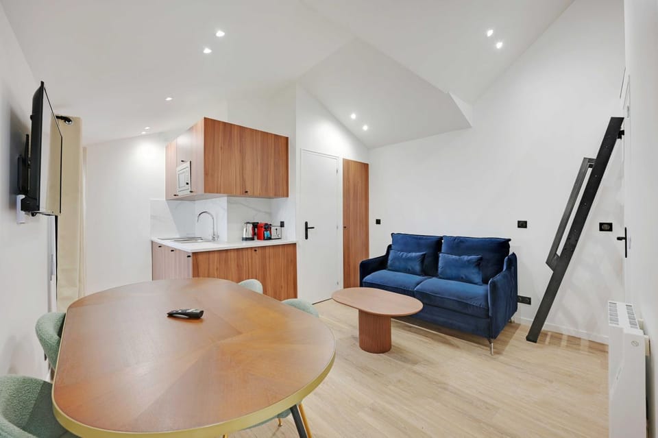 Modern Apt - 2BD 6P - near Paris Apartment in Aubervilliers