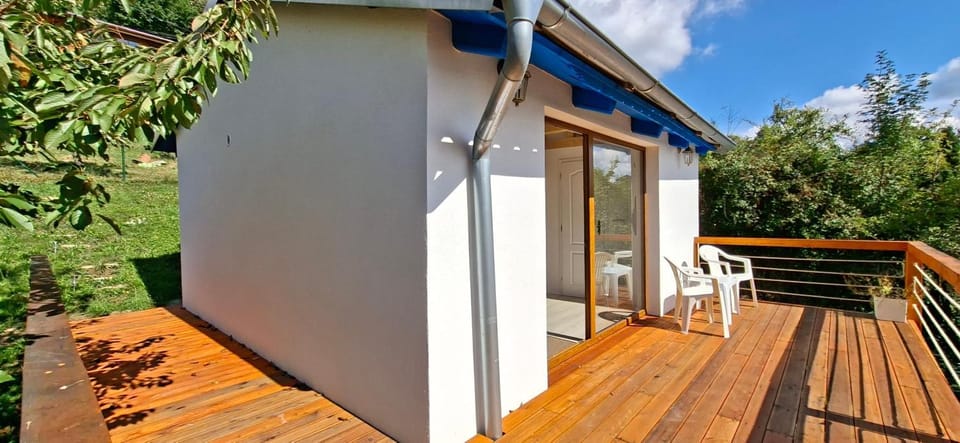 Property building, Balcony/Terrace