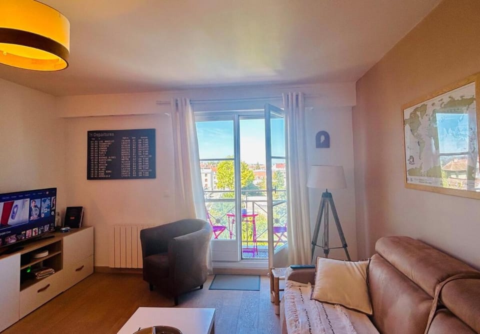 Bel appartement, proche gare, Poissy- Ouest Paris Apartment in Poissy