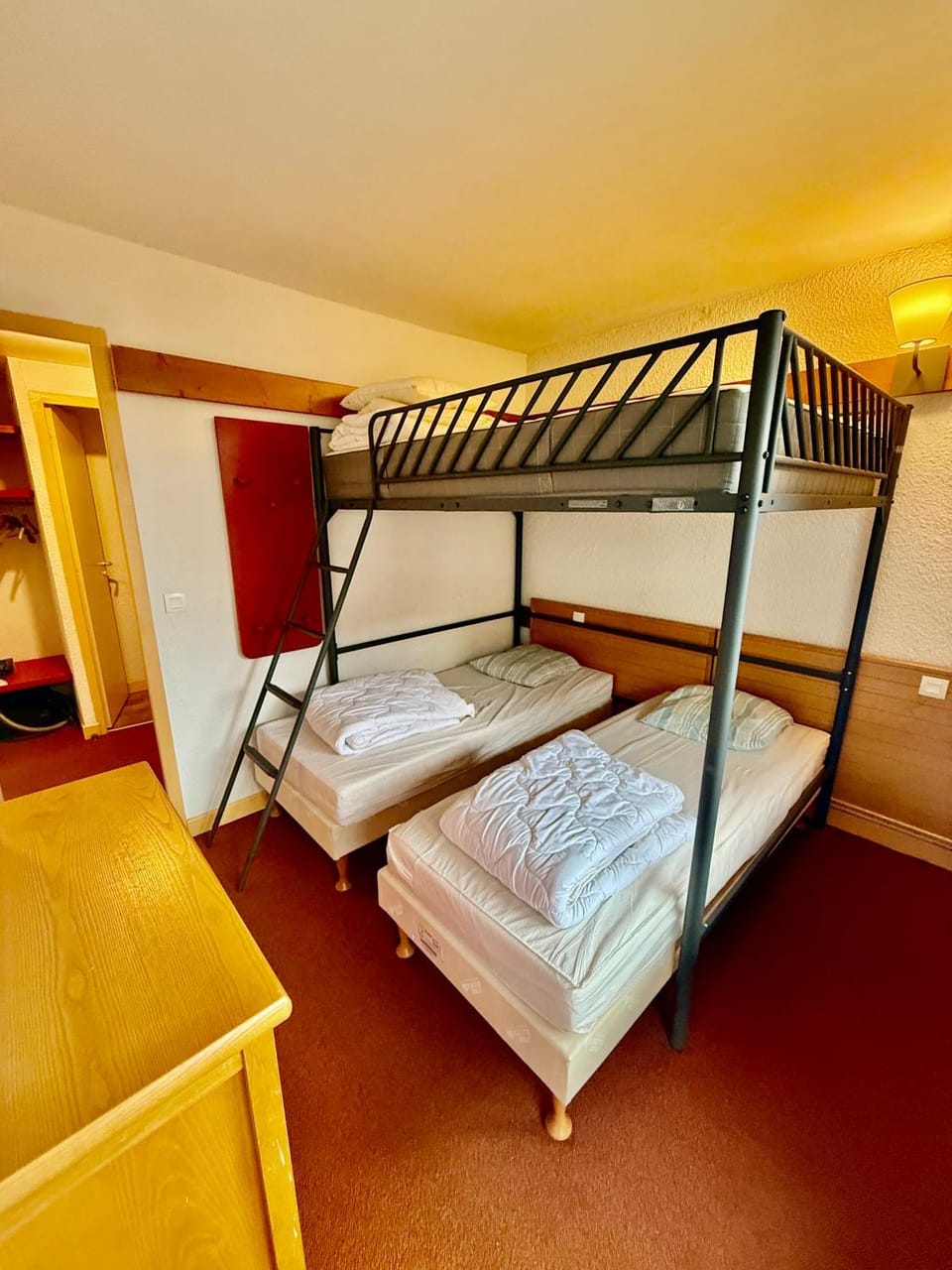 Bed, bunk bed