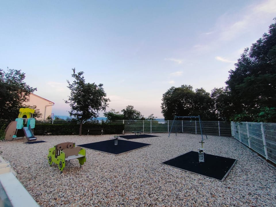 Day, Children play ground