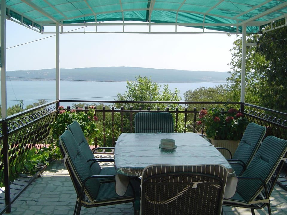 Day, Summer, Balcony/Terrace, Balcony/Terrace, Seating area, Dining area, Sea view
