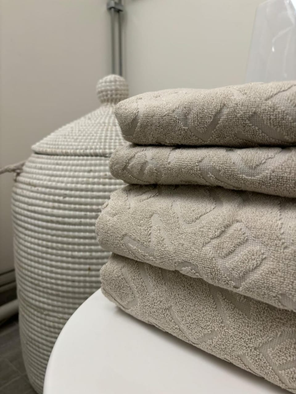 Bathroom, towels