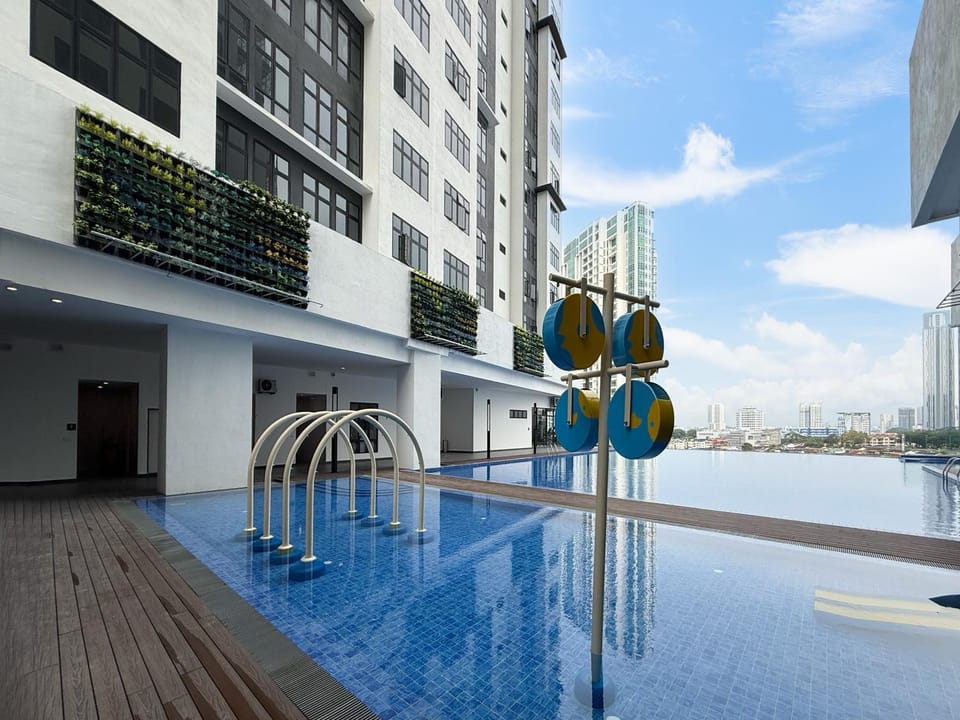 Swimming pool, Swimming pool