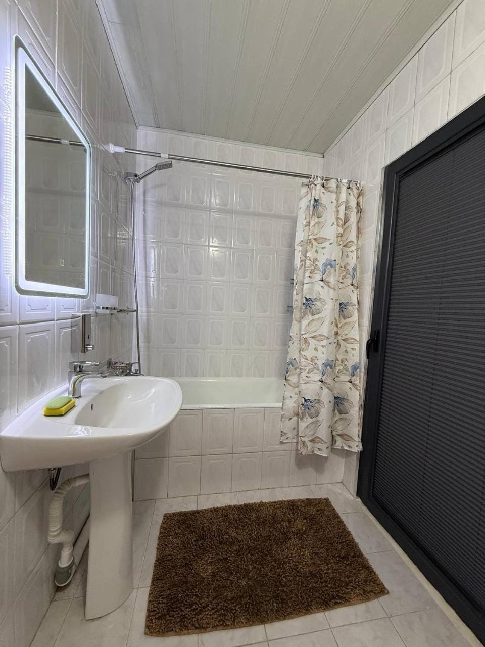 Bathroom, Bath