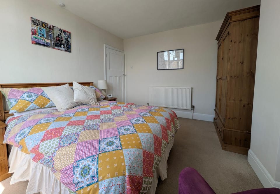 Bed, Bedroom, wardrobe