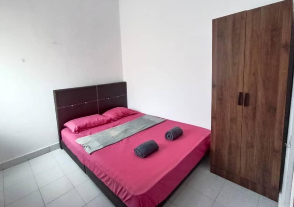 Bedroom, wardrobe