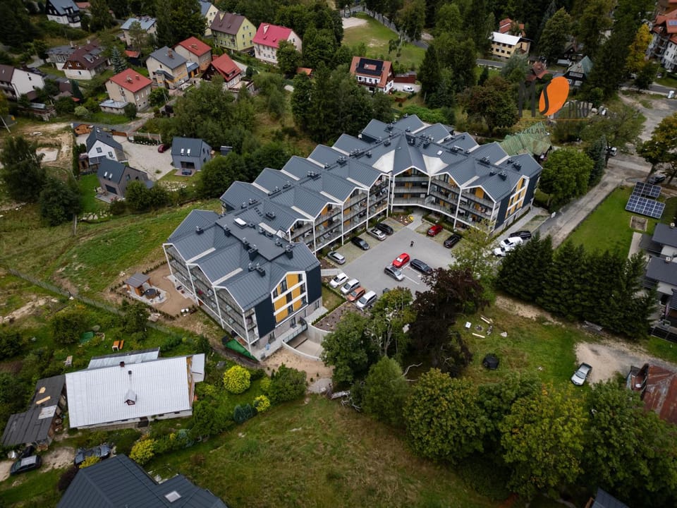 Property building, Neighbourhood, Bird's eye view