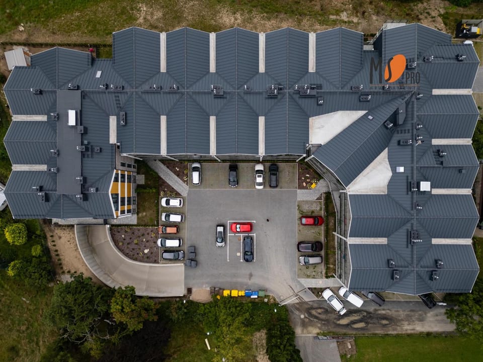 Property building, Bird's eye view, Location, Parking