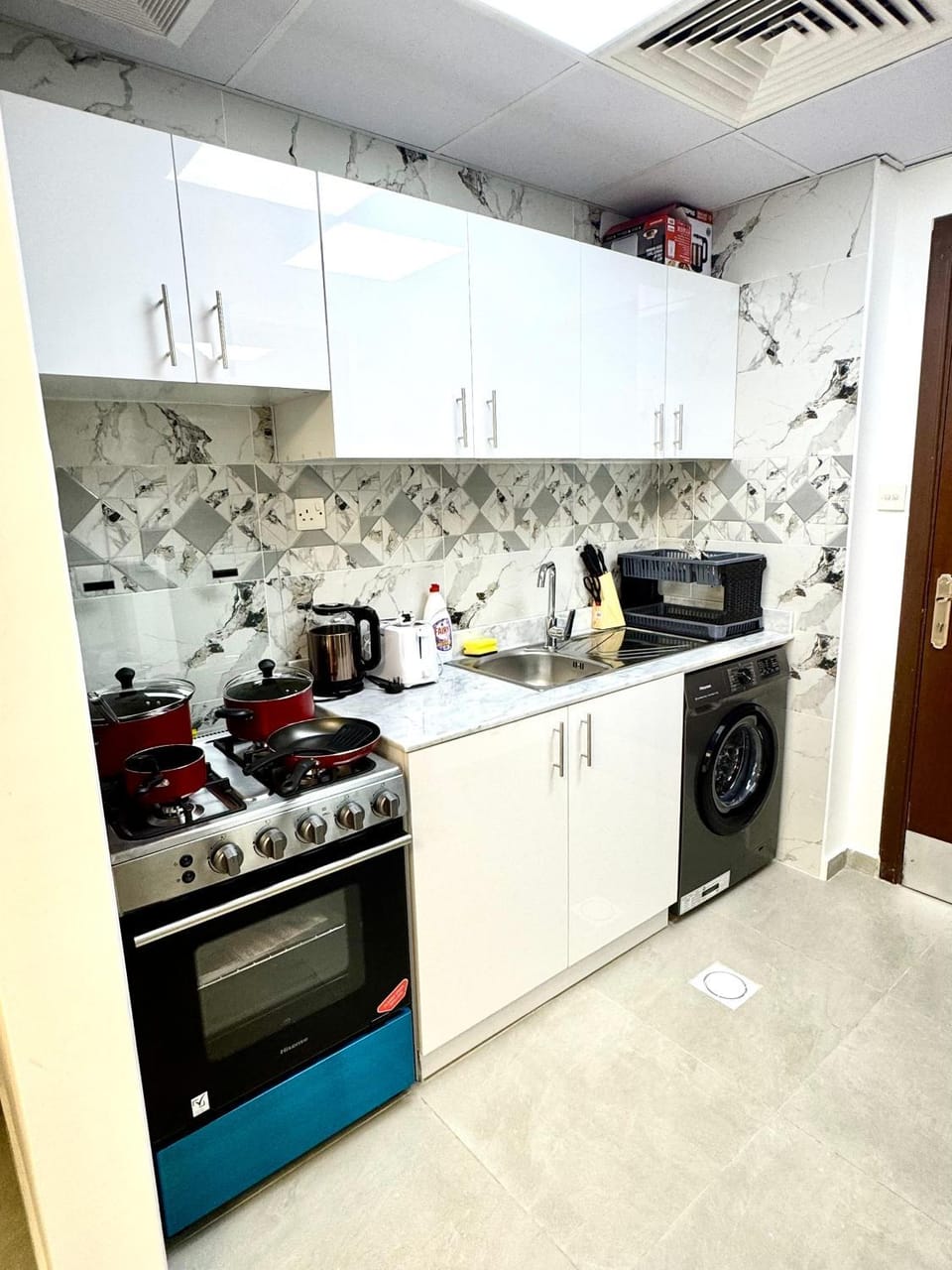 Kitchen or kitchenette