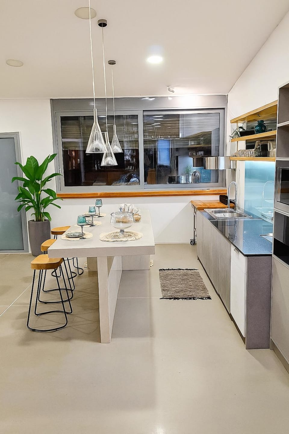 Kitchen or kitchenette, stove