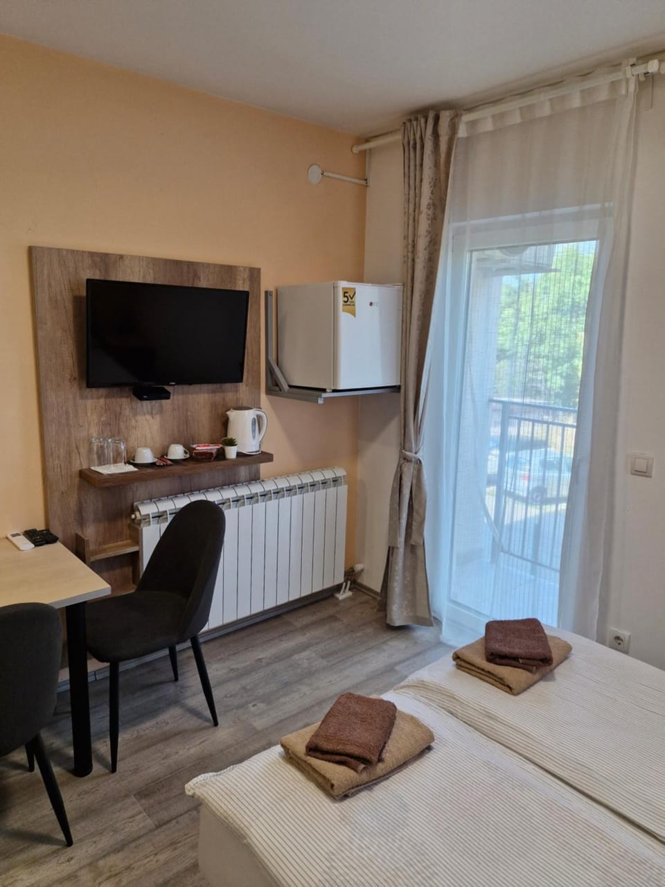 TV and multimedia, Coffee/tea facilities, minibar