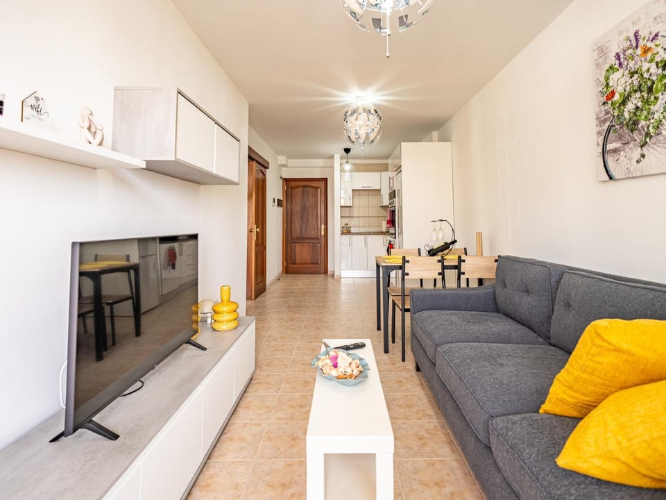 TV and multimedia, Living room, Dining area