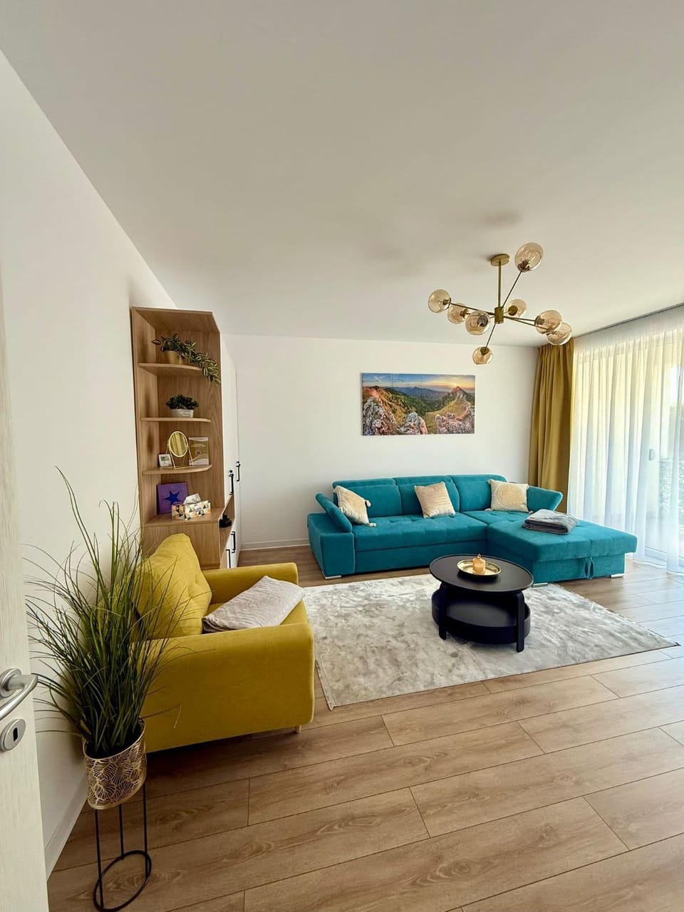 Living room, Seating area