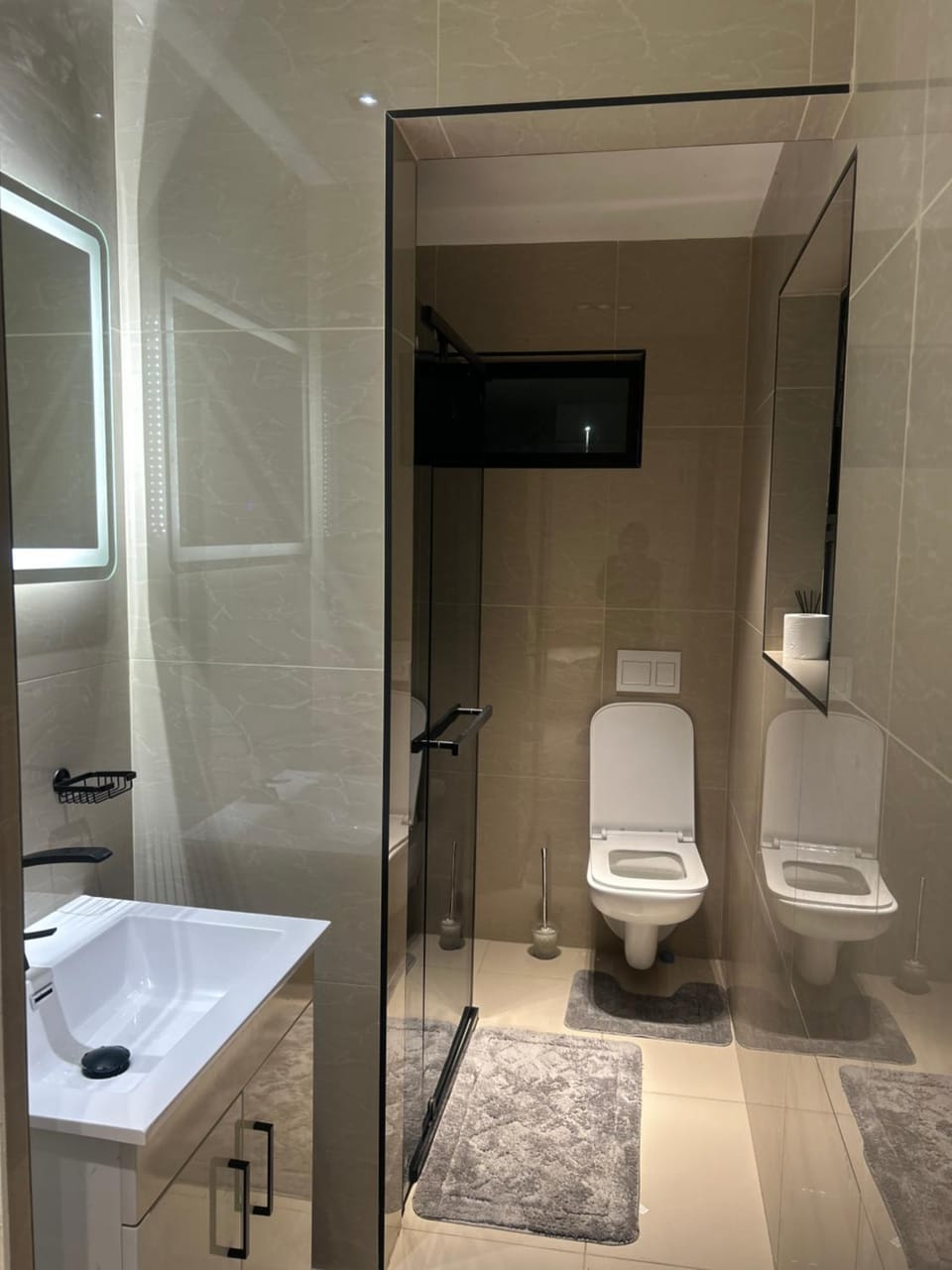 Toilet, Bathroom