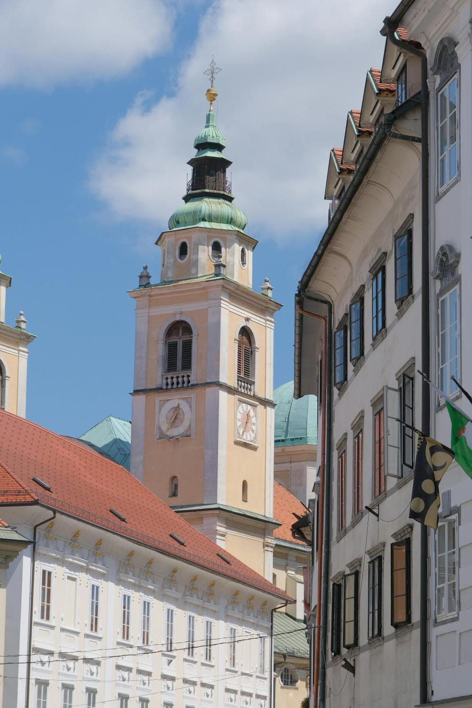 Neighbourhood, Street view