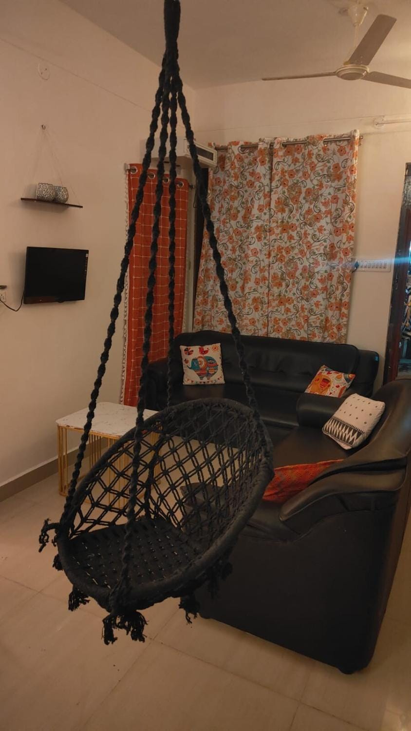 CHIC Boho 2BHK Just 10 Mins to Beach and White Town DUSK House in Puducherry