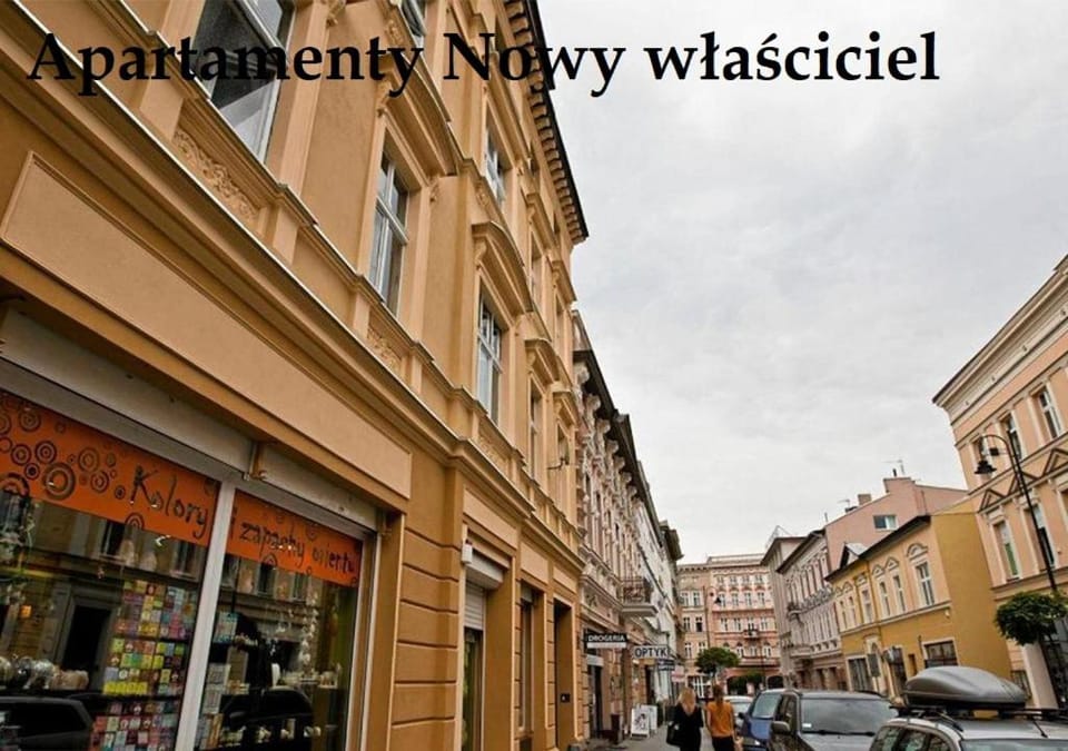 Neighbourhood, City view, Street view, Location