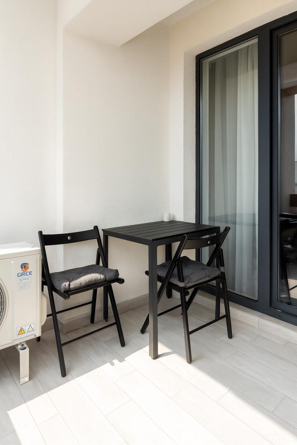 Central Riverside Studio 45 Apartment in Bucharest