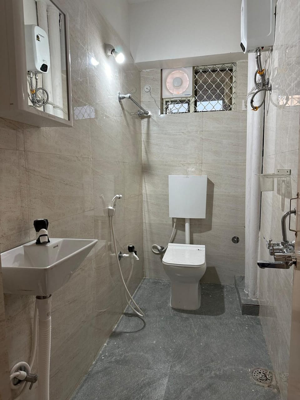 Toilet, Bathroom, Bath