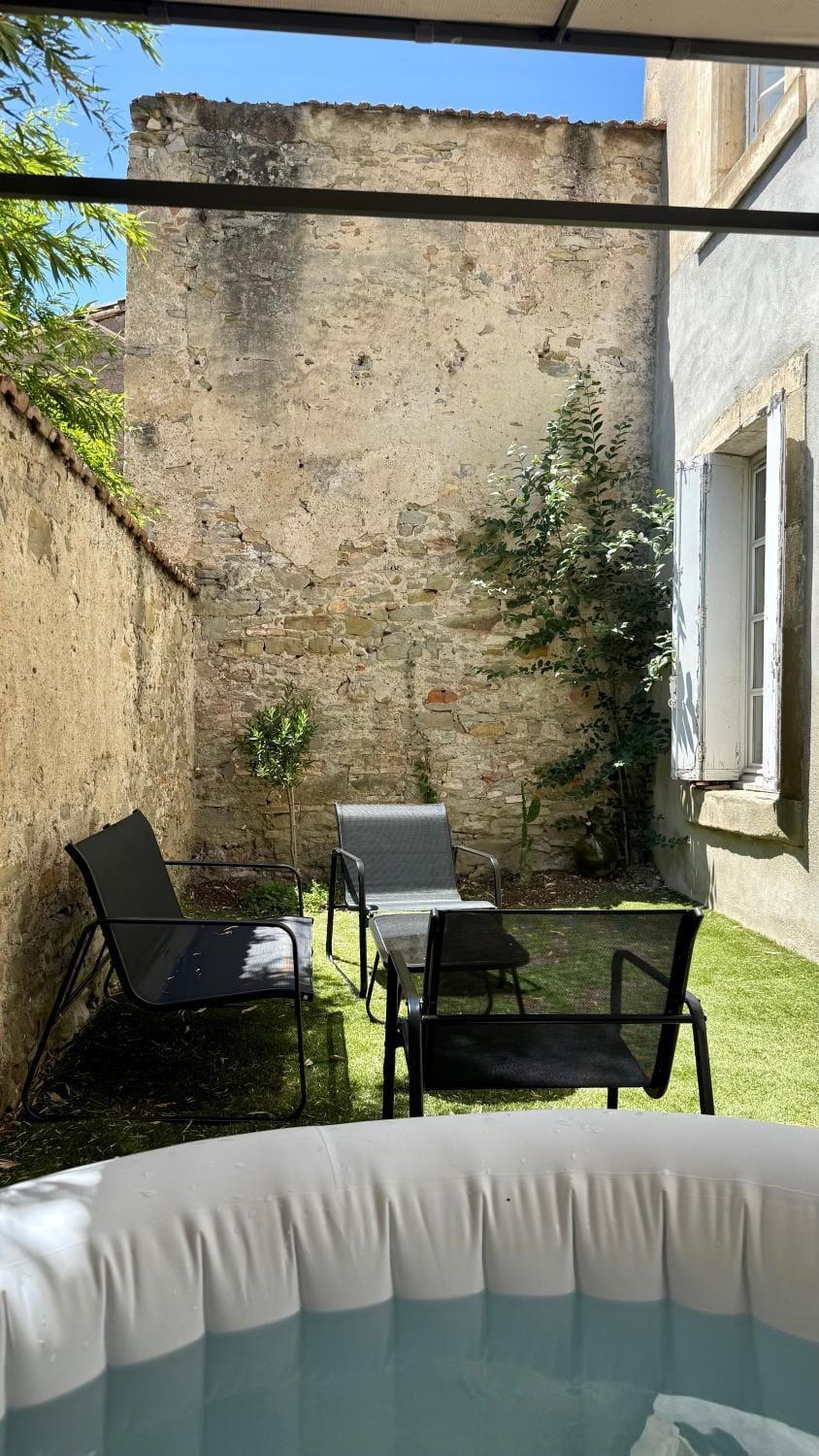 Séjour de charme au cœur de Carcassonne Apartment in Carcassonne