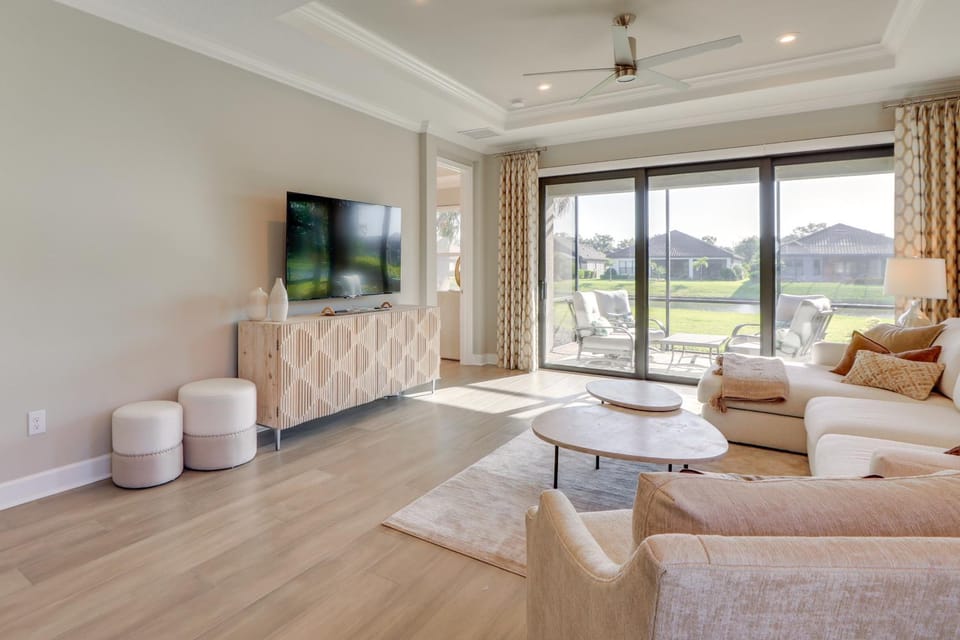 Chic Getaway in Bradenton w/ Pool Access Villa in Florida