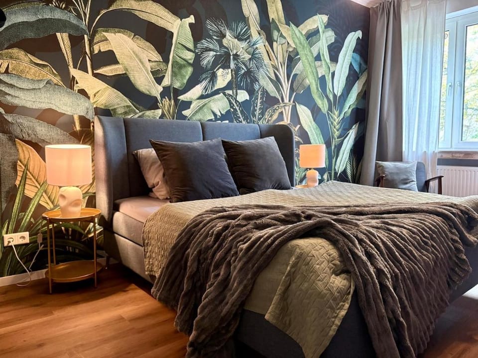 Bed, Photo of the whole room, Bedroom