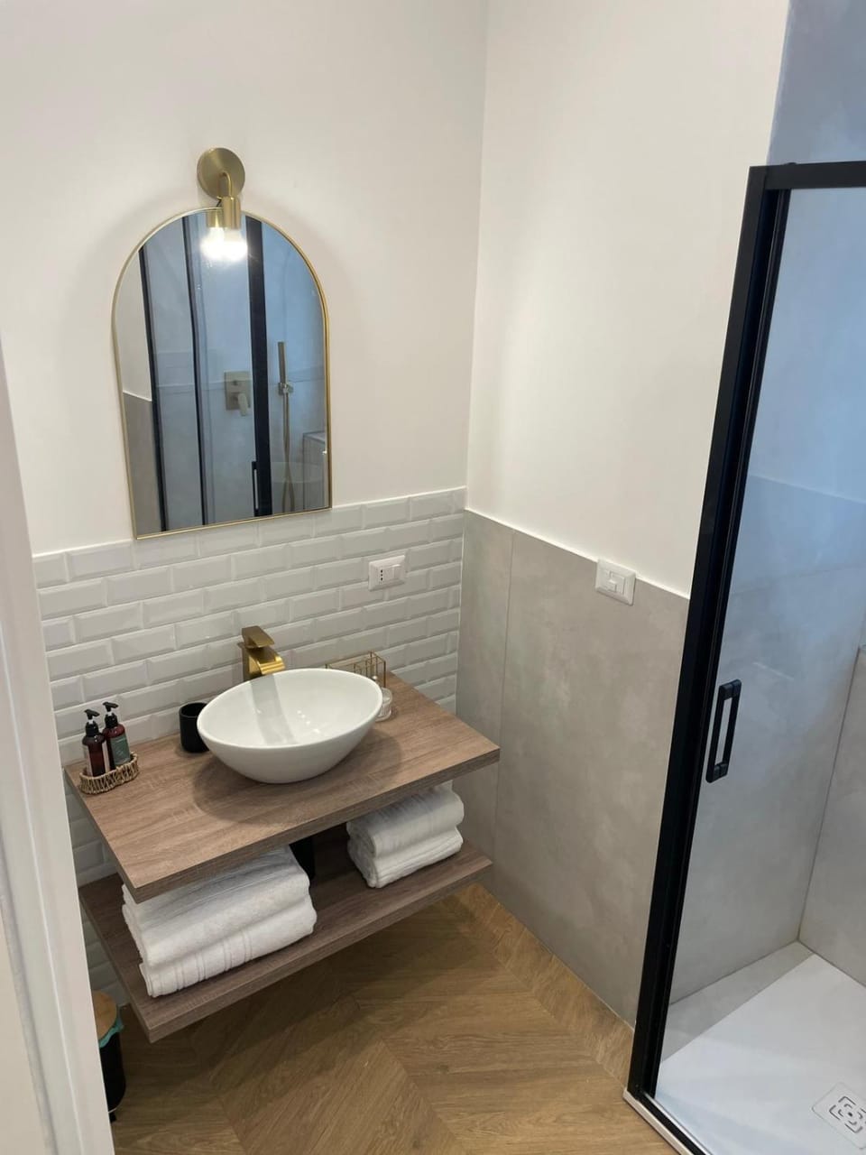 Shower, Bathroom