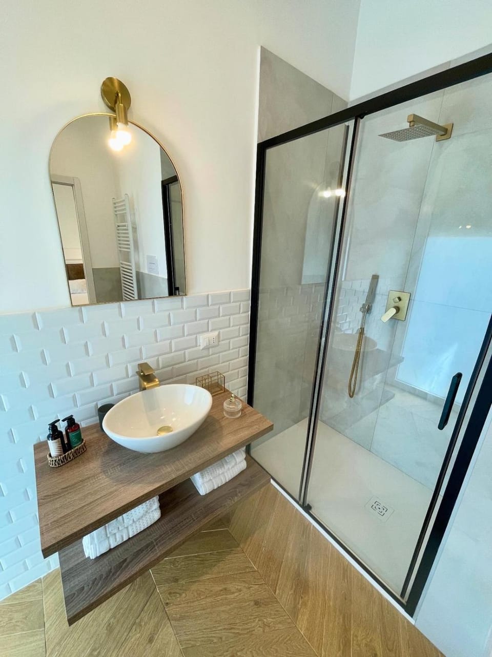 Shower, Bathroom