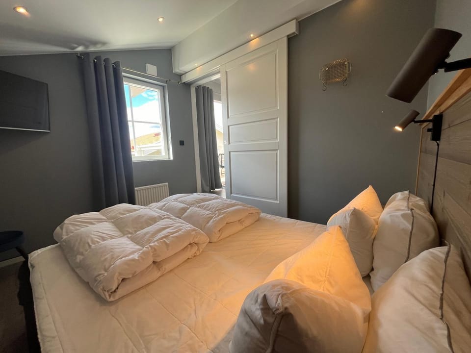 TV and multimedia, Bedroom