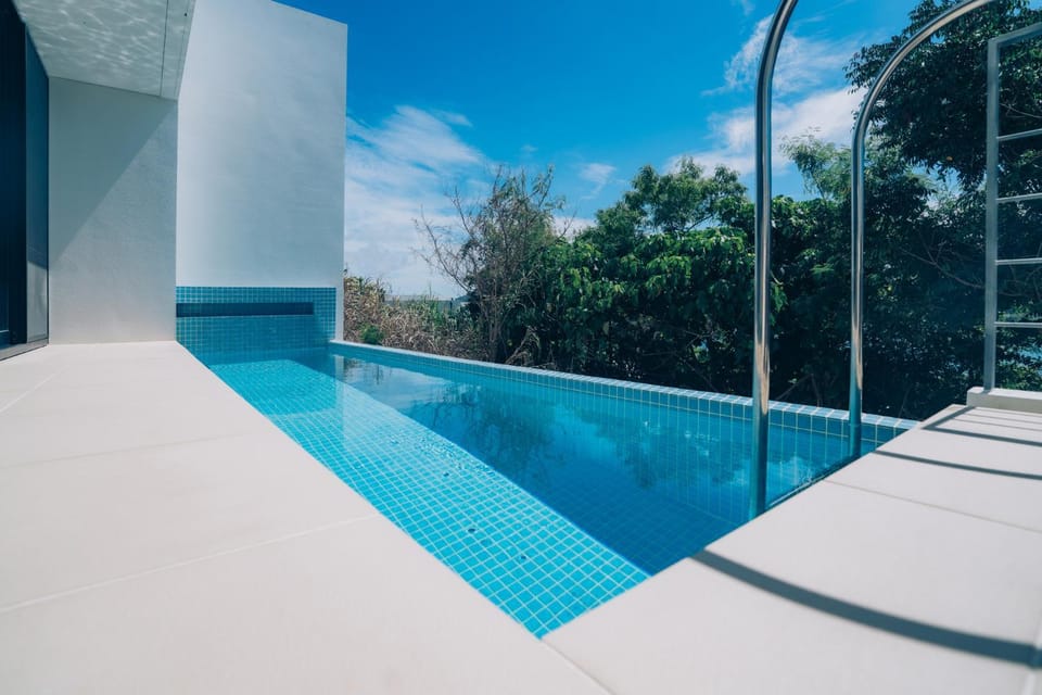 Swimming pool, Swimming pool