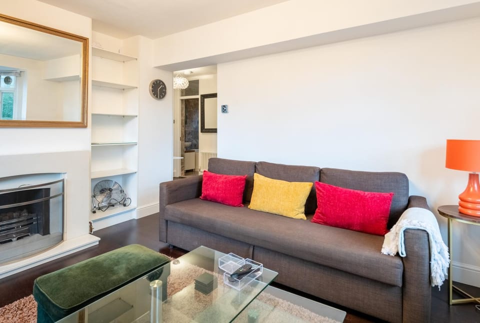 Inviting 1BD Flat in the Heart of South London Apartment in London Borough of Southwark