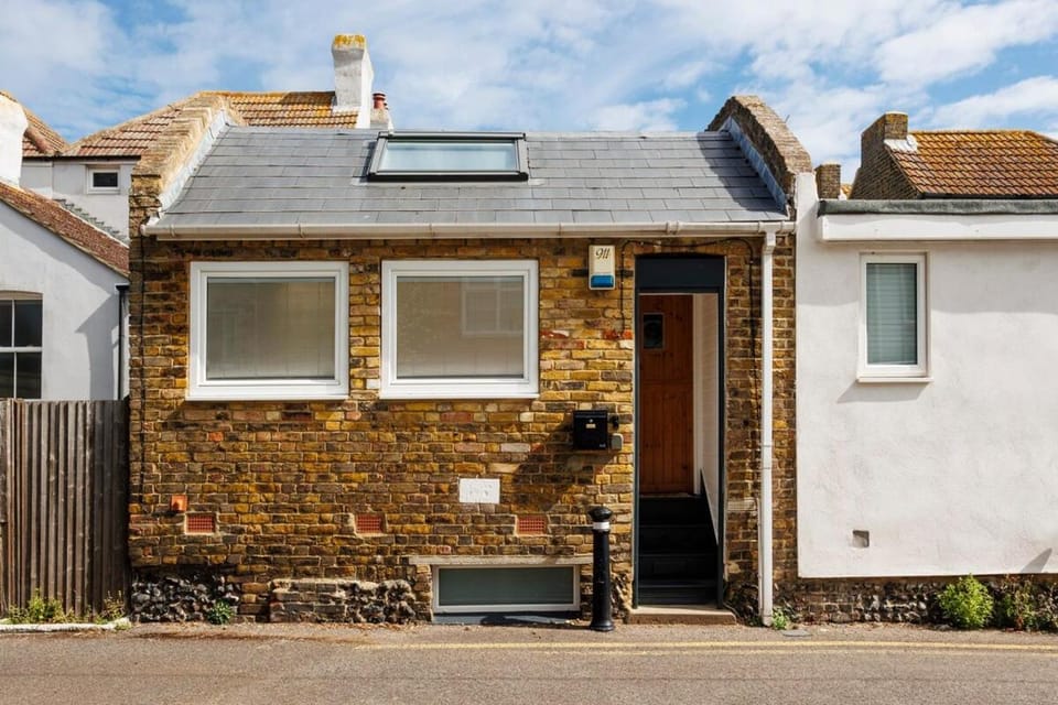 Fishermen's Hideaway in Broadstairs - Exclusive unmissable deals! Book now before it's too late! House in Broadstairs