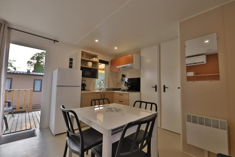 Vertacoflav - Bungalow - 6 couchages House in Sausset-les-Pins