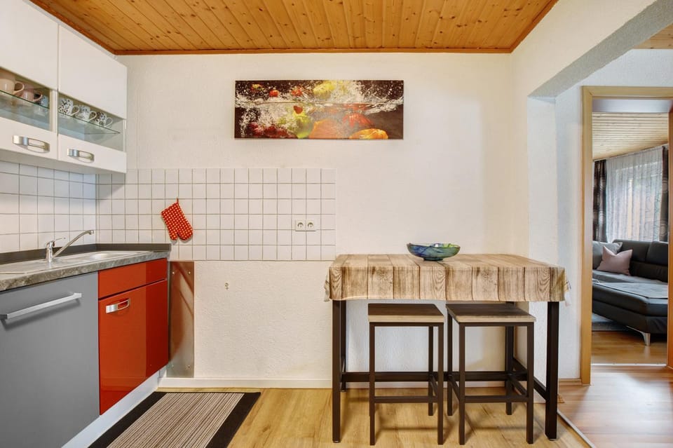 Kitchen or kitchenette, Living room